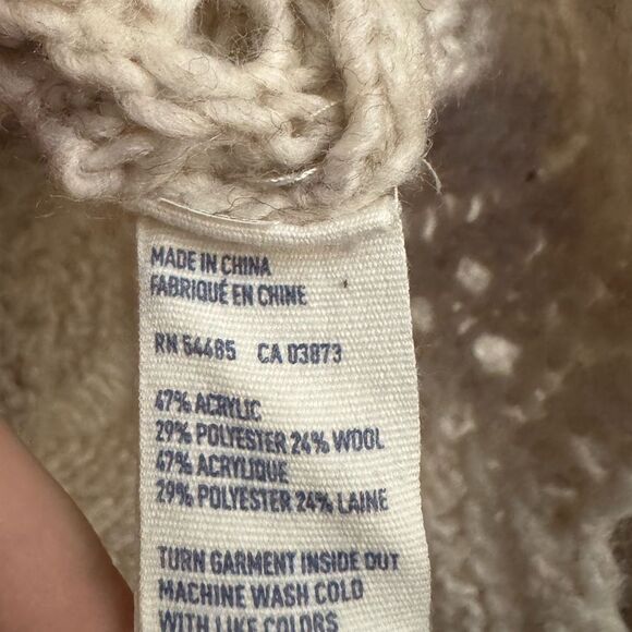 American Eagle Size XSmall Scalloped Wool Blend Knit Sweater - Picture 10 of 11